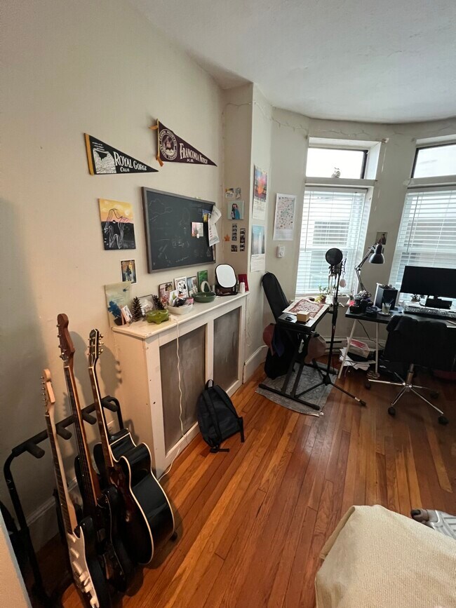 10A Westland Ave, Unit 16 in Boston, MA - Foto de edificio - Building Photo