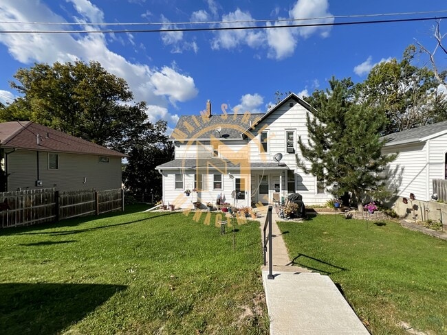 property at 424 Dixon St