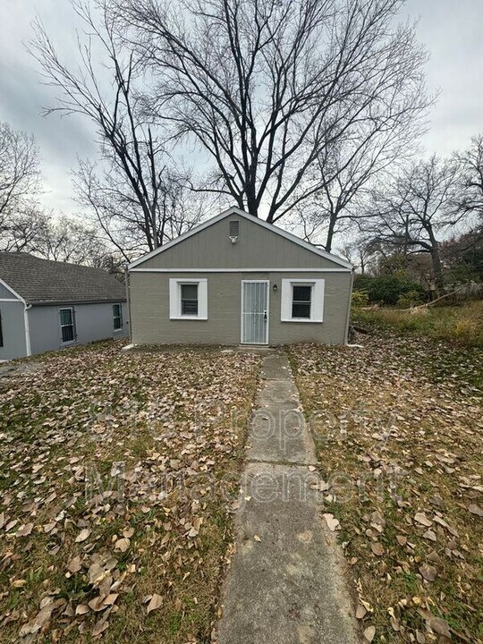 1817 E 82nd St in Kansas City, MO - Building Photo