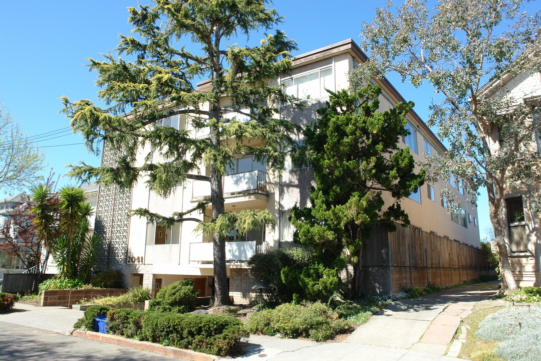 2041 Francisco St in Berkeley, CA - Building Photo