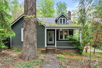 1 Ridgefield Pl in Biltmore Forest, NC - Building Photo - Building Photo