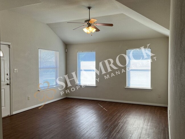 1209 Sironia Trail in McGregor, TX - Building Photo - Building Photo