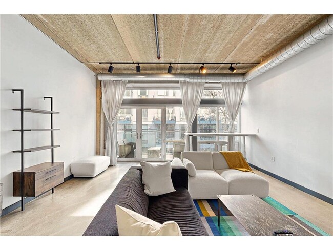 710 N 4th St in Minneapolis, MN - Building Photo - Building Photo