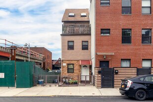 13 Wolcott St in Brooklyn, NY - Building Photo