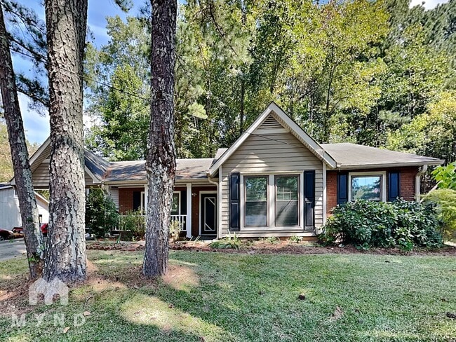 property at 264 Fennel Wy SW