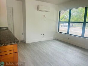 844 NW 3rd Ave in Fort Lauderdale, FL - Building Photo - Building Photo