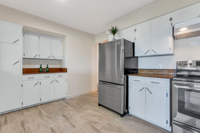 3720 W Grandview Ave in Spokane, WA - Foto de edificio - Building Photo