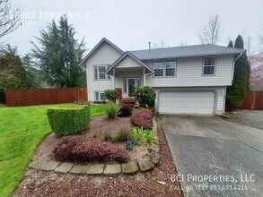 22902 128th Ave E in Graham, WA - Foto de edificio - Building Photo