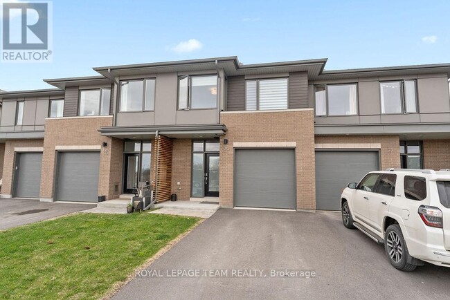 70 Michael Stoqua St in Ottawa, ON - Building Photo - Building Photo