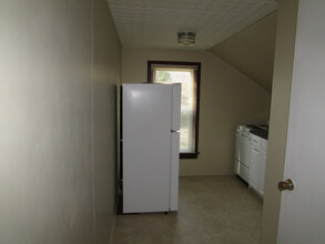 121 W St Clair St in Vandalia, IL - Building Photo - Building Photo