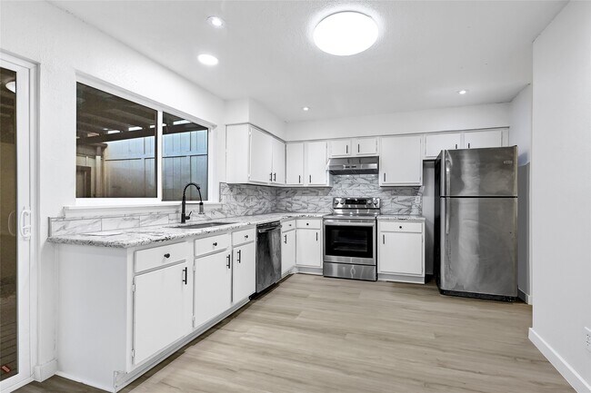 12527 Wellington Park Dr