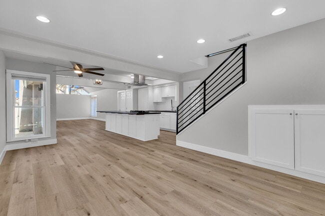 254 62nd St in Newport Beach, CA - Building Photo - Building Photo