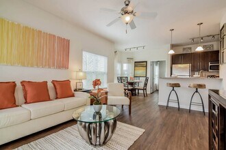 The Grand at Cypress Cove in Lutz, FL - Building Photo - Building Photo
