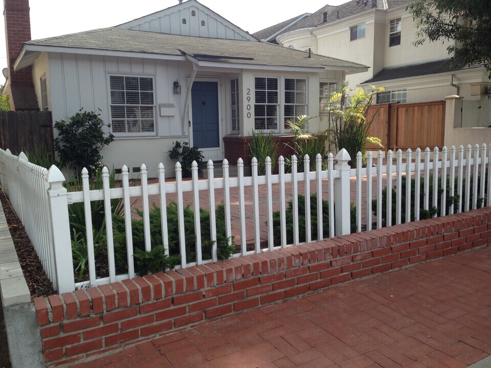 2900 Palm Ave in Manhattan Beach, CA - Building Photo
