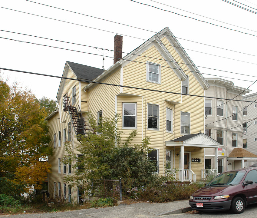 305 Bates St in Lewiston, ME - Foto de edificio