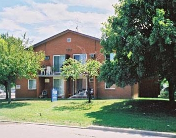 Empress Court Apartments in Windsor, ON - Building Photo