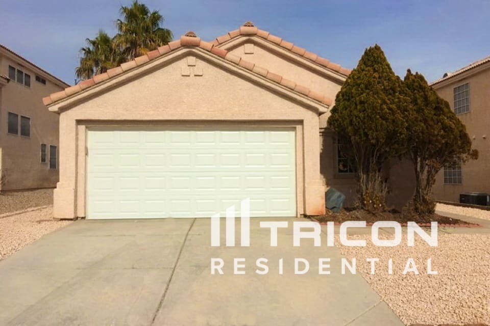 9344 Red Rose in Las Vegas, NV - Building Photo