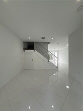 6432 NW 104th Ct in Medley, FL - Building Photo - Building Photo