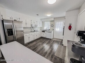 27C Cambridge Cir in Manchester Township, NJ - Building Photo - Building Photo