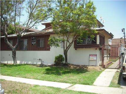 10107 England Ave in Inglewood, CA - Building Photo - Building Photo