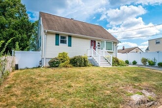 10 Oliver St in Metuchen, NJ - Building Photo - Building Photo