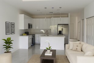 729 Lamar St E in Lehigh Acres, FL - Building Photo