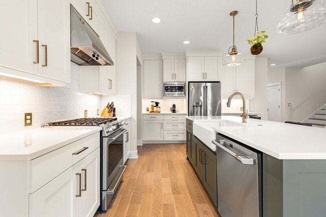 4090 NE 6th Ave in Portland, OR - Building Photo - Building Photo