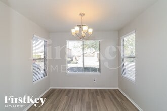 7209 S 45th Ave in Phoenix, AZ - Building Photo - Building Photo