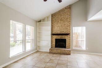 5026 Creek Shadows Dr in Humble, TX - Building Photo - Building Photo