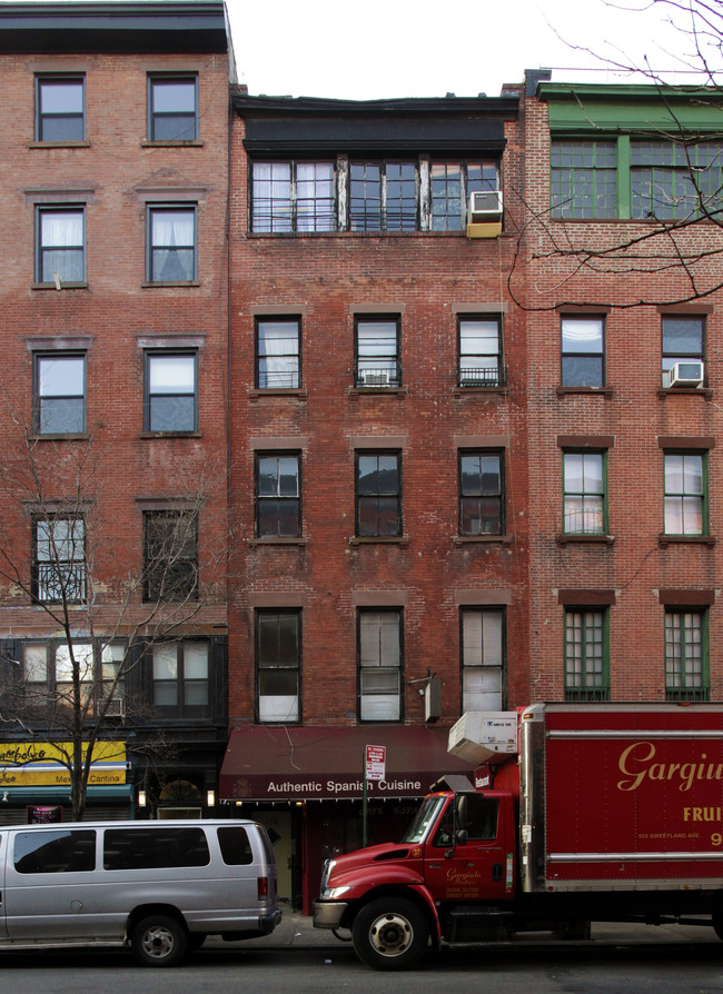 172 Bleecker St in New York, NY - Building Photo - Building Photo