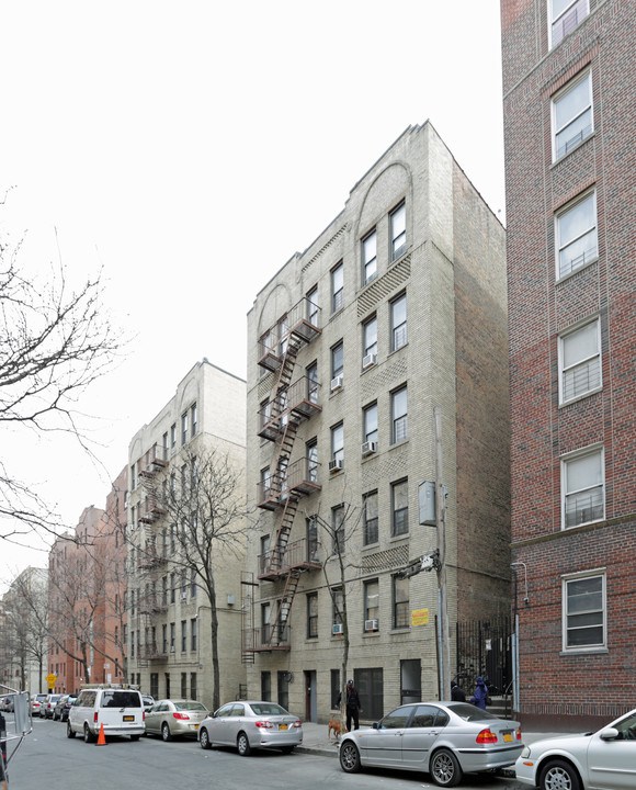 3514 Rochambeau Ave in Bronx, NY - Building Photo