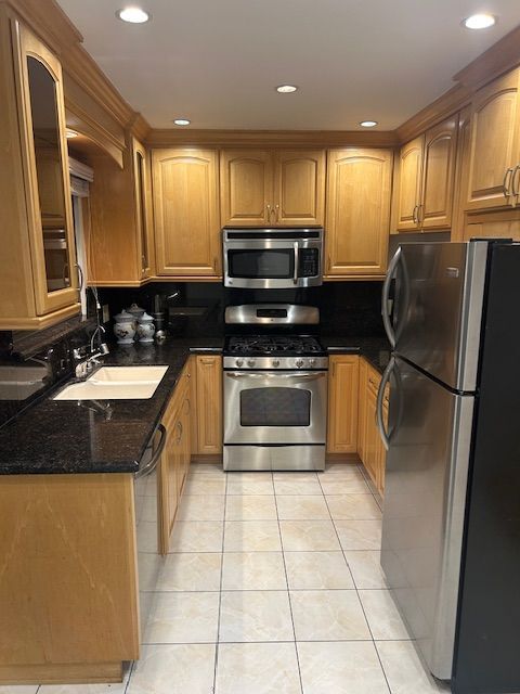 property at 4000 W Victory Blvd