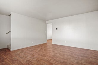 Townhomes at Mountain Ridge in Salt Lake City, UT - Building Photo - Building Photo