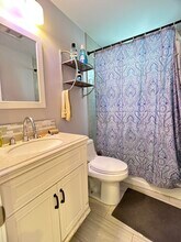 73 Newbury St, Unit 2 in Somerville, MA - Building Photo - Building Photo