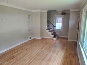 3819 Lee Heights Blvd in Cleveland, OH - Building Photo - Building Photo