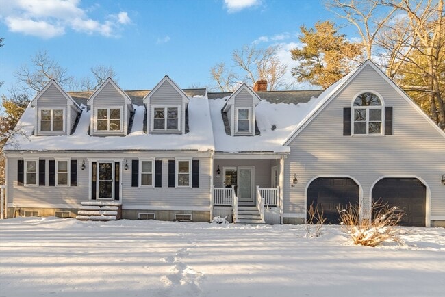 183 Gardner St in Hingham, MA - Building Photo - Building Photo