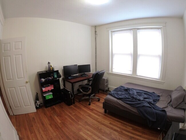 1472 Commonwealth Ave in Boston, MA - Building Photo - Building Photo