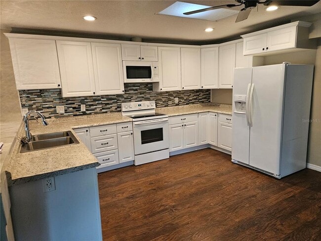 9811 95th St N in Seminole, FL - Building Photo - Building Photo