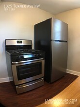 1025 Turner Ave NW in Grand Rapids, MI - Building Photo - Building Photo
