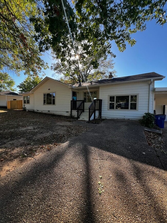 property at 1011 N 49th St