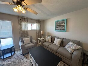 6903 N Lagoon Dr in Panama City Beach, FL - Building Photo - Building Photo