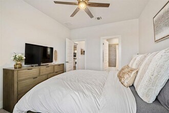 7600 Hillock Terrace in Austin, TX - Building Photo - Building Photo