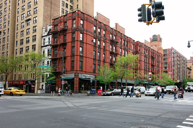 540-546 Columbus Ave in New York, NY - Building Photo - Building Photo