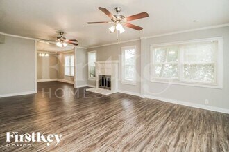 109 E Palmetto Ave in Howey In The Hills, FL - Building Photo - Building Photo