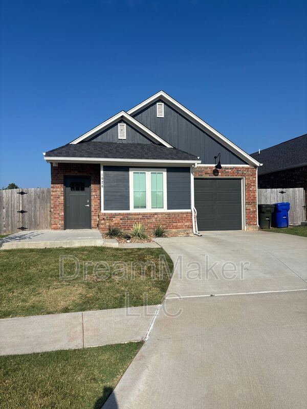 1026 Riva Pkwy in Norman, OK - Building Photo - Building Photo