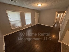 7705 E 113th St in Kansas City, MO - Building Photo - Building Photo