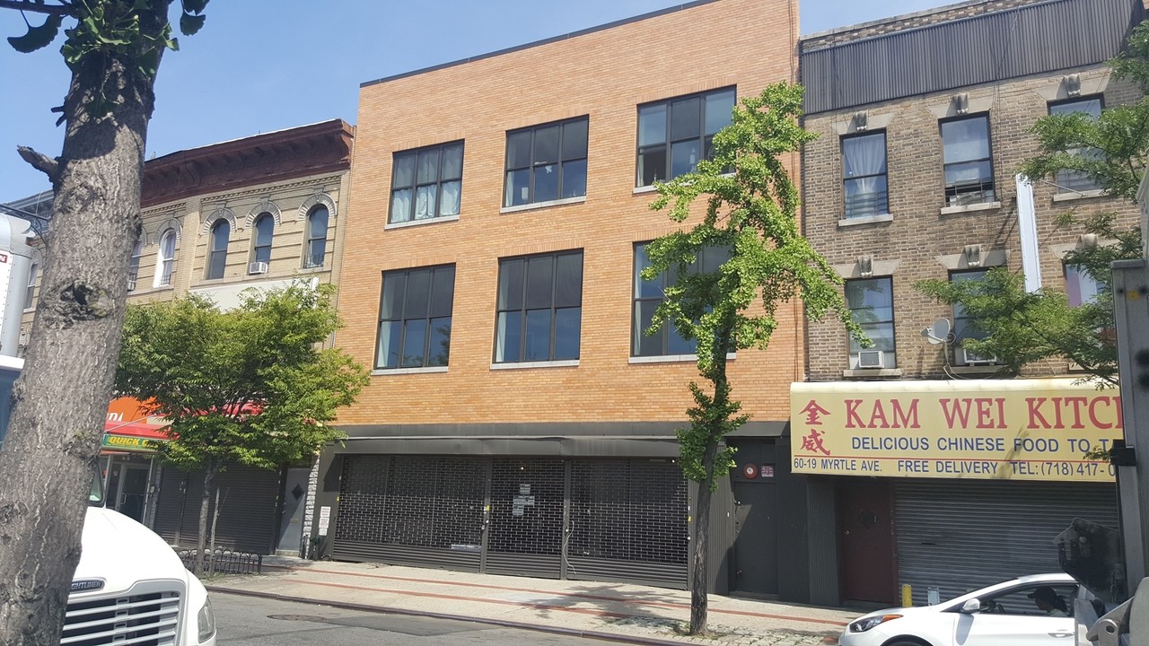 6015 Myrtle Avenue in Ridgewood, NY - Building Photo