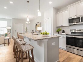 125 Brown Swiss Cir in Summerville, SC - Building Photo