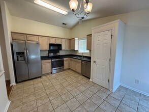 105 Brookstone Dr in Mount Holly, NC - Building Photo - Building Photo