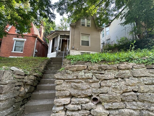 property at 2517 Warsaw Ave